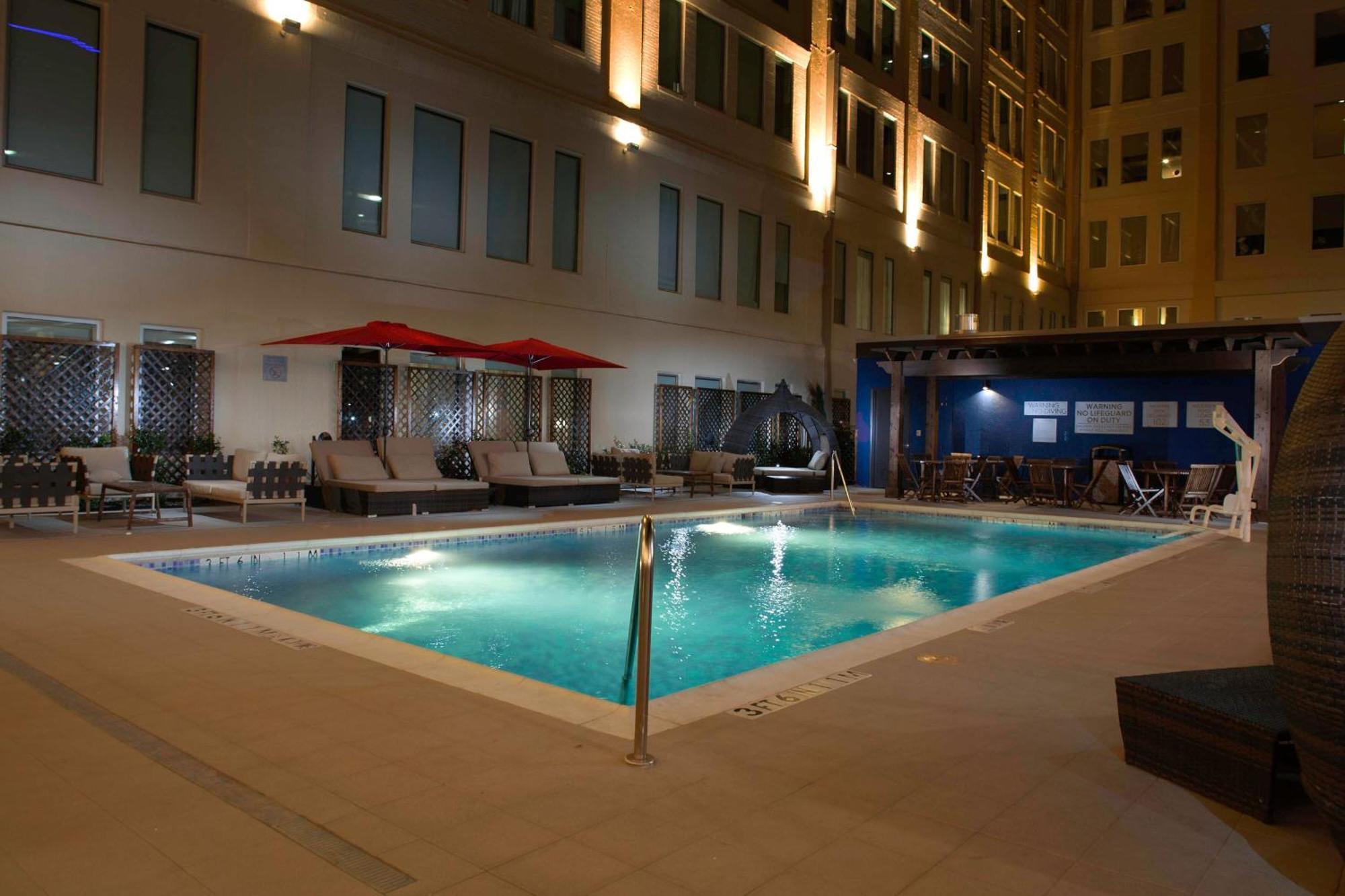 Towneplace Suites By Marriott Dallas Downtown Exterior foto